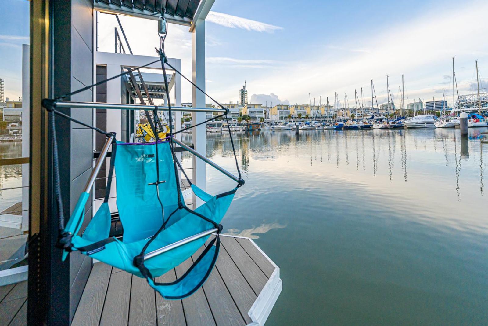 The Homeboat Company Parque Das Nacoes-Lisboa Exterior photo